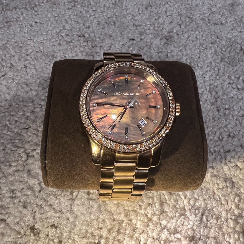 Beautiful face Michael Kors Watch